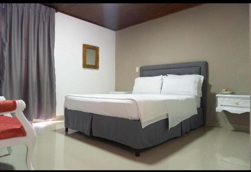 Hotel Suite Santa Rosa Santa Rosa de Cabal Esterno foto